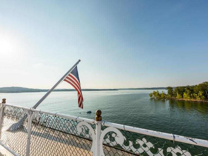 Showboat_Branson_Belle_Deck